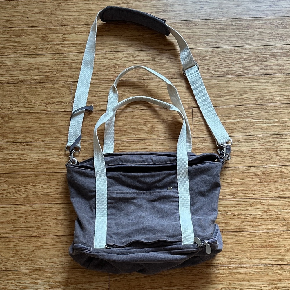 Lo & Sons Gray Canvas Messenger Bag